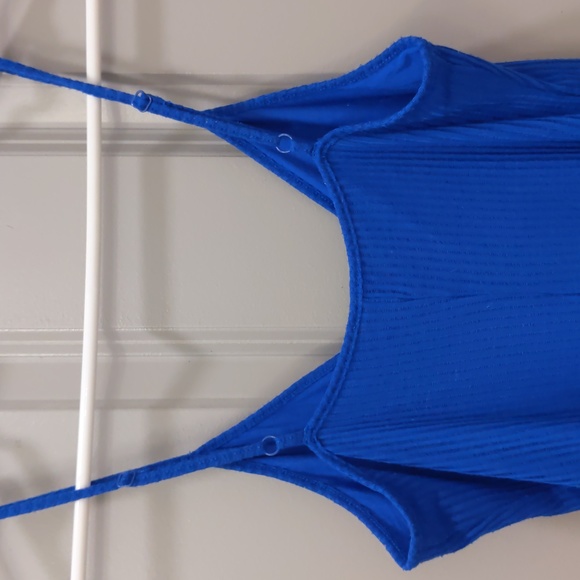 LAST CHANCE Express Button Ribbed Button Front Midi Dress - Picture 9 of 10